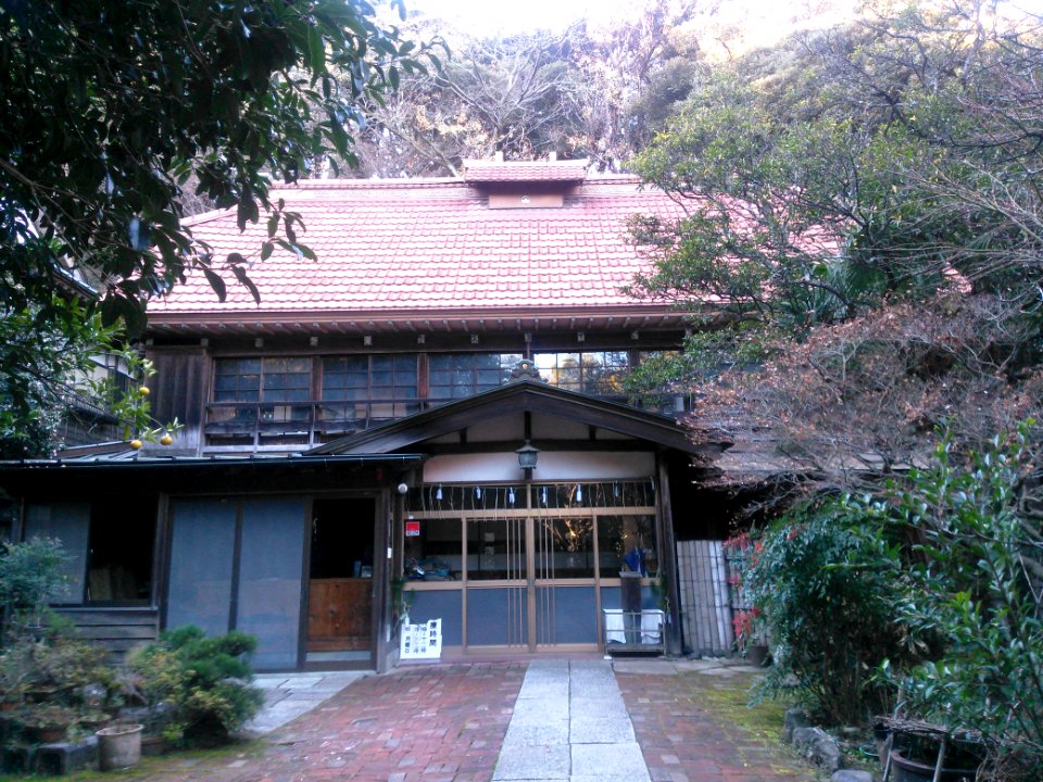 Enkaizan-Gonenji, kuri