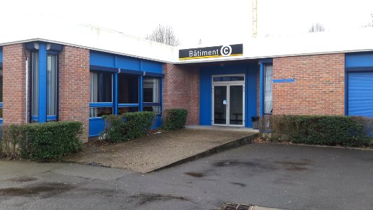 Entrée bâtiment C Lille III