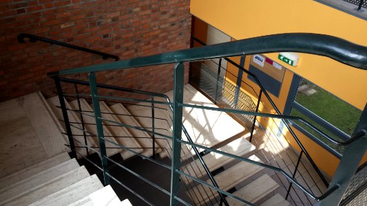 Escalier bâtiment doctorat Lille III