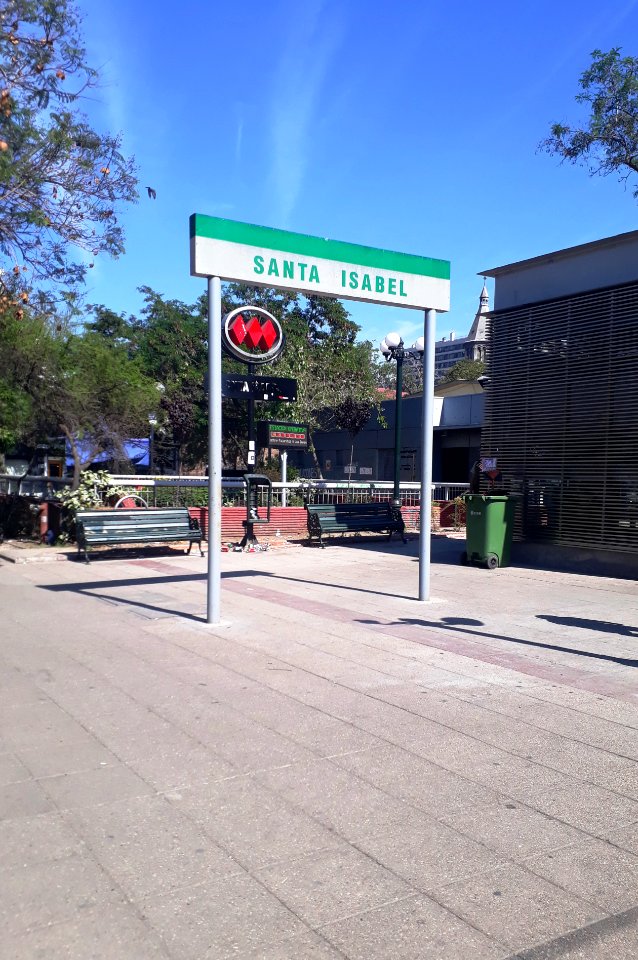 Estación de metro cerrada 5
