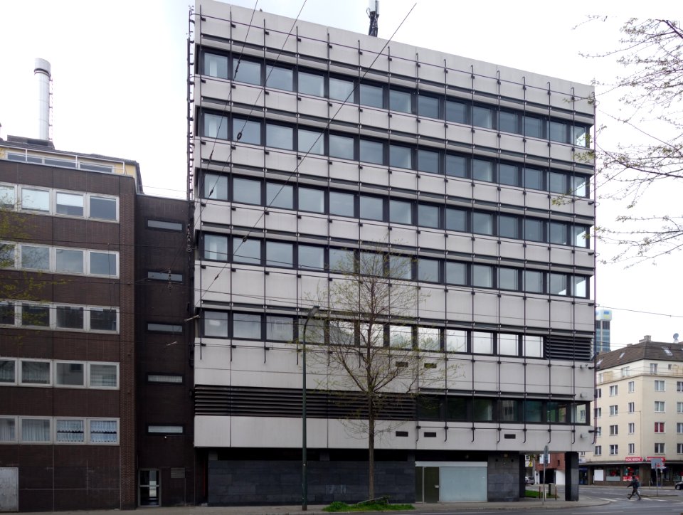 Düsseldorf, Fernmeldeamt 4, Corneliusstraße Ecke Herzogstraße (Mai 2021)