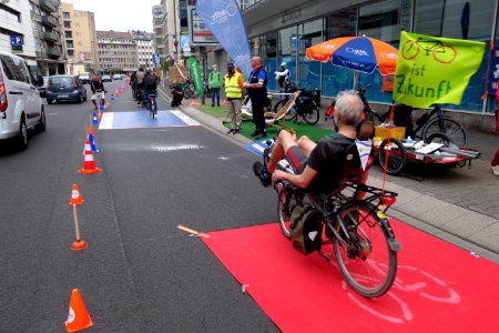 Düsseldorf Oststraße, Demo für Fahrradspuren während der Corona-Krise, 23. Mai 2020 (2)