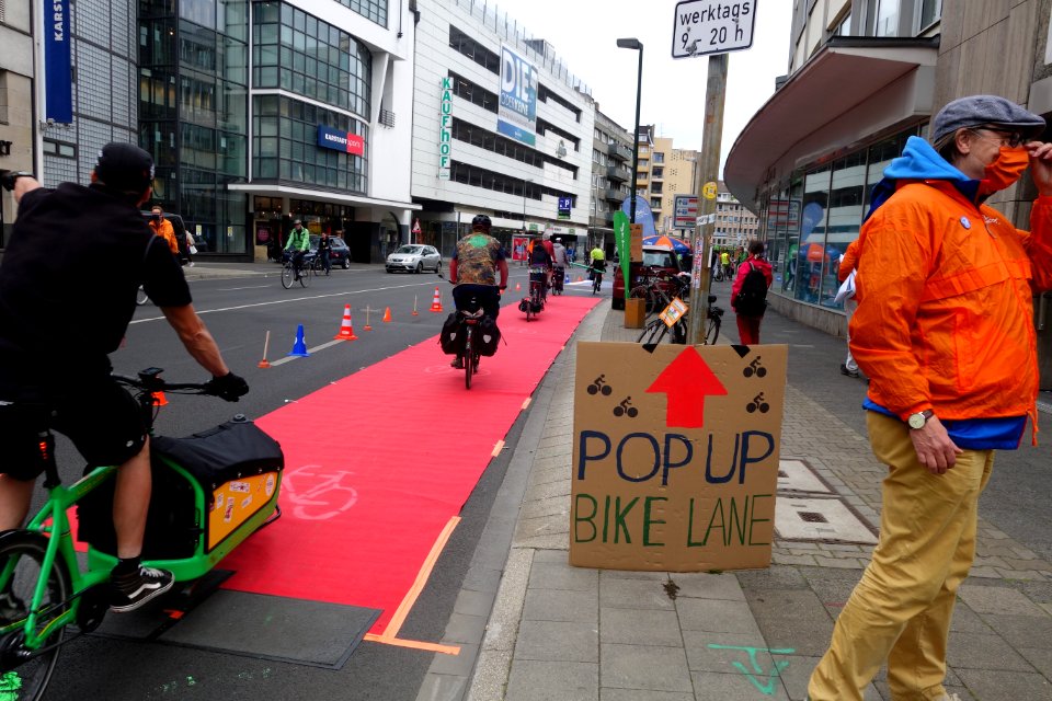 Düsseldorf Oststraße, Demo für Fahrradspuren während der Corona-Krise, 23. Mai 2020 (3)