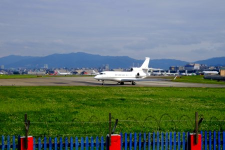 Dassault Falcon 7X OY-FFI Departing from Taipei Songshan Airport 20160126b