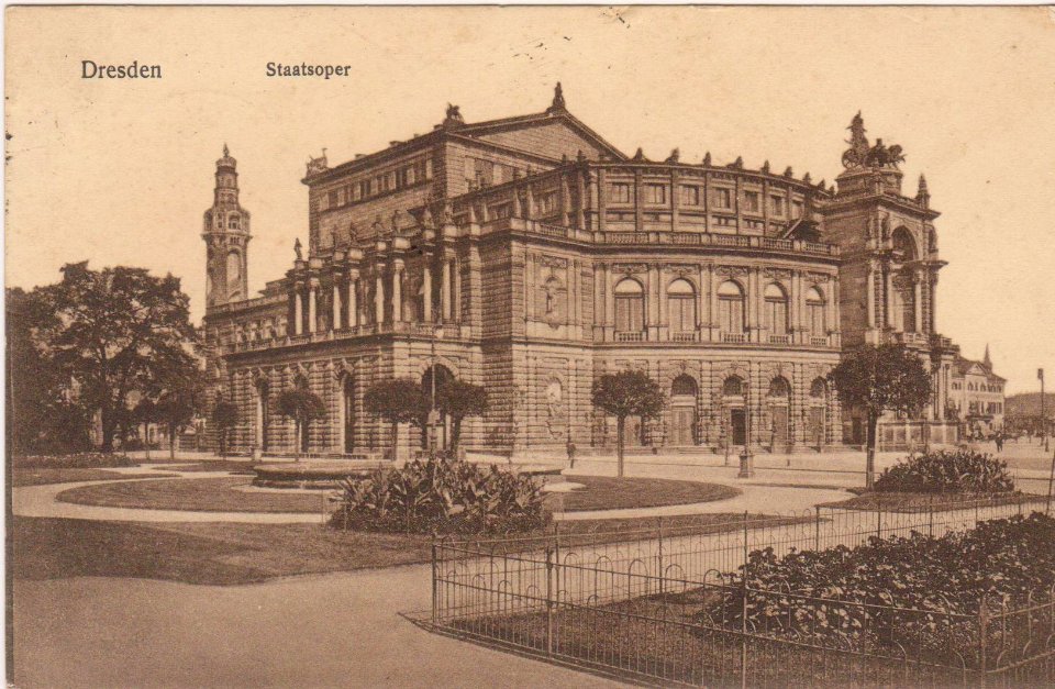 D-Dresden-Staatsoper 008