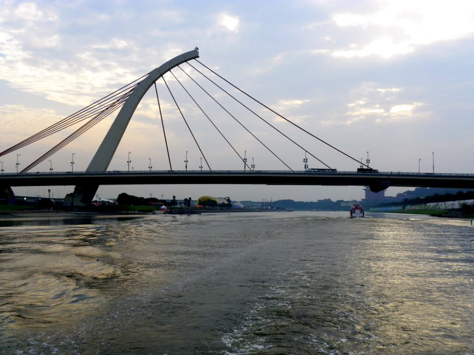 Dazhi Bridge East View 20110425