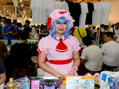 Cosplayer of Remilia Scarlet, The Embodiment of Scarlet Devil in B35, B36 TOHOORIN Booth, 2015FFTC 20150801