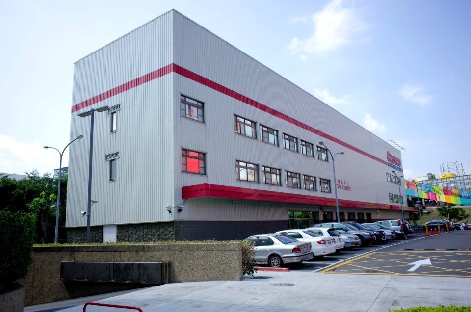 Costco Neihu Warehouse Tire Center 20140928