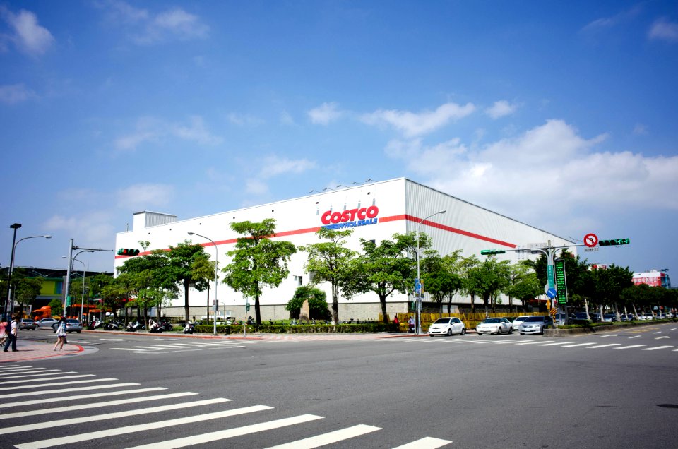 Costco Neihu Warehouse 20140928