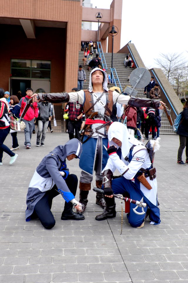 Cosplayers of Assassin's Creed in CWT39 20150301a