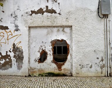 Old wall old hole