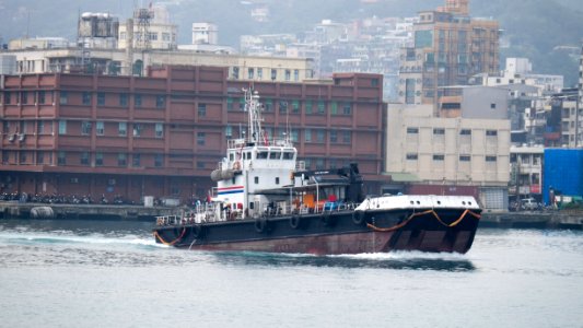 CPC No.9 in Keelung Harbour 20150316a