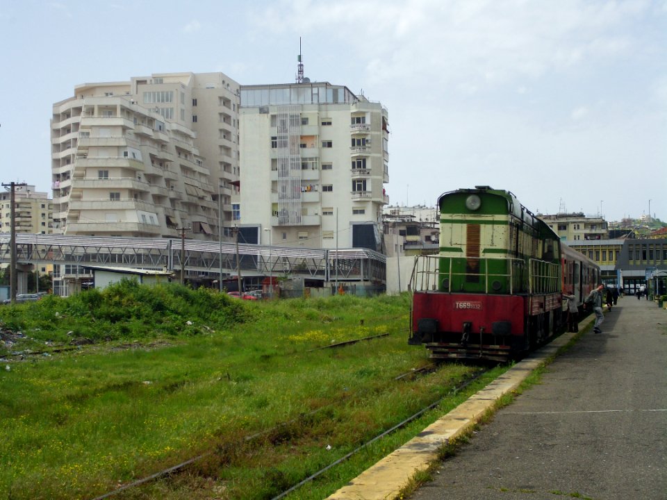 Durres train station T669 newhouses