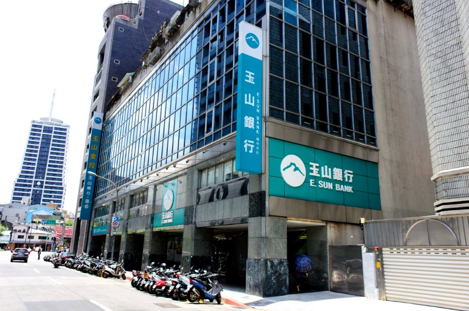 E.SUN Commercial Bank Chengjhong Branch 20150707