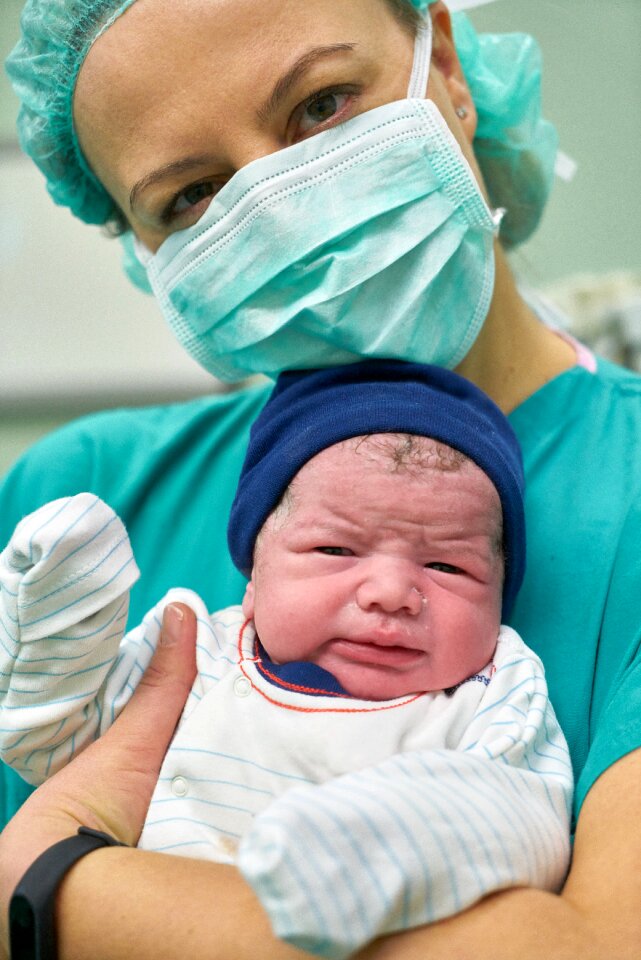Mom newborn beautiful