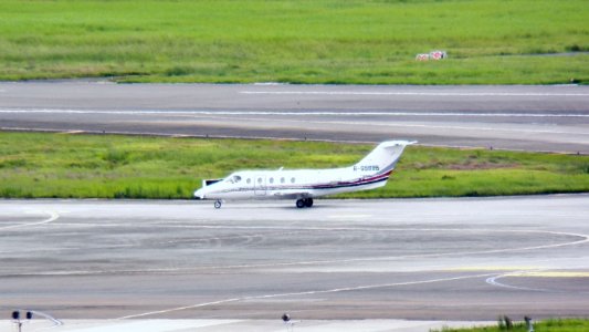 EATC Beechcraft Hawker 400XP B-95995 Taxiing at Taipei Songshan Airport 20120529