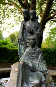 Dublin St Stephens Green Three Fates 03