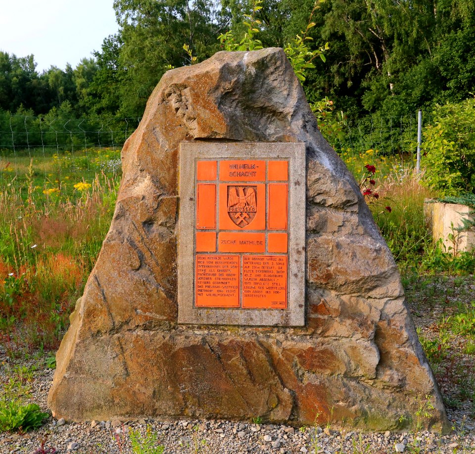 Dickenberg Gedenkstein Wilhelmschacht 01