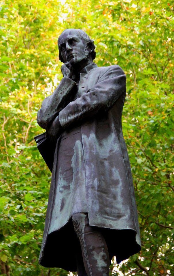 Dublin William Conyngham Statue 03