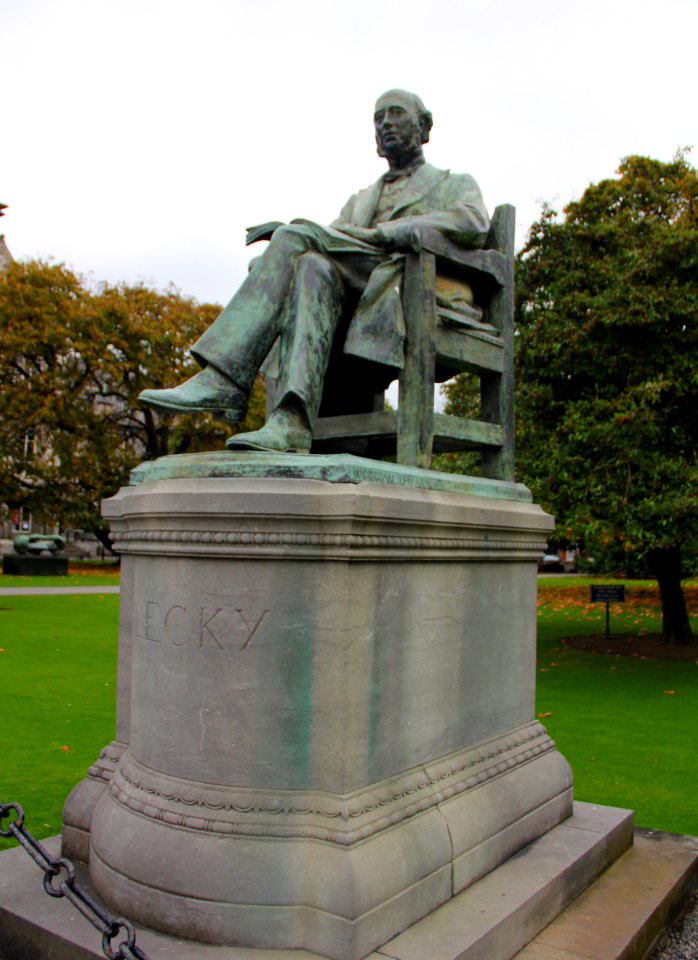 Dublin Trinity College Lecky Memorial 01