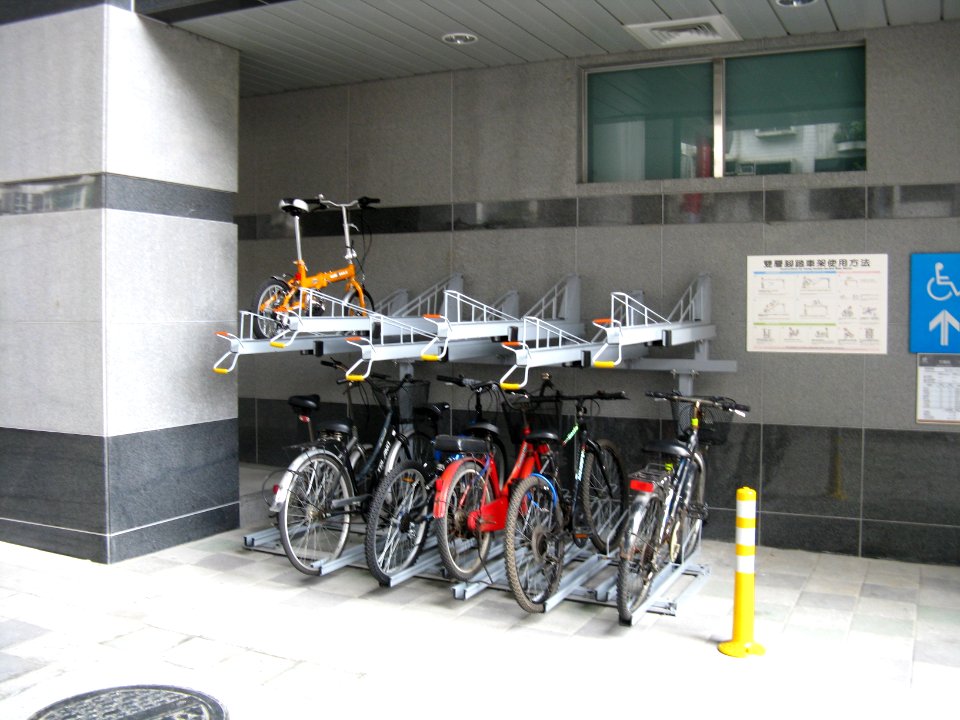 Double-Decker Bicycle Rack of Wende Station