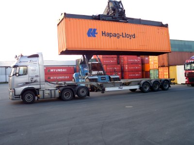 Aahus port container loading