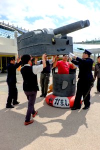 Admiral Cosplayers Loading Turret of Twin-Gun Chan 20150201