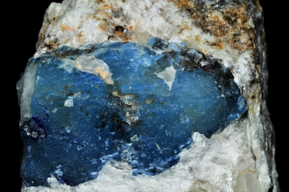 Afghanite sur gangue (Afghanistan)