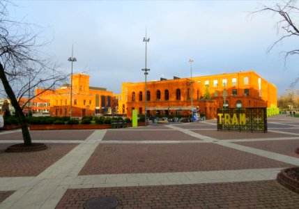 Łódź Manufaktura plac (01)
