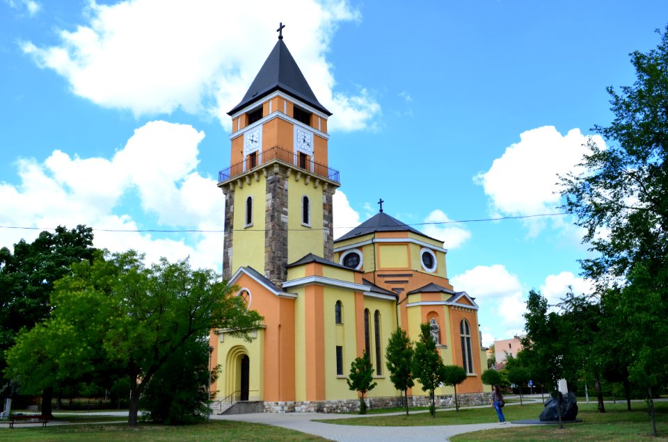 A dorogi Szent Borbála-bányásztemplom4