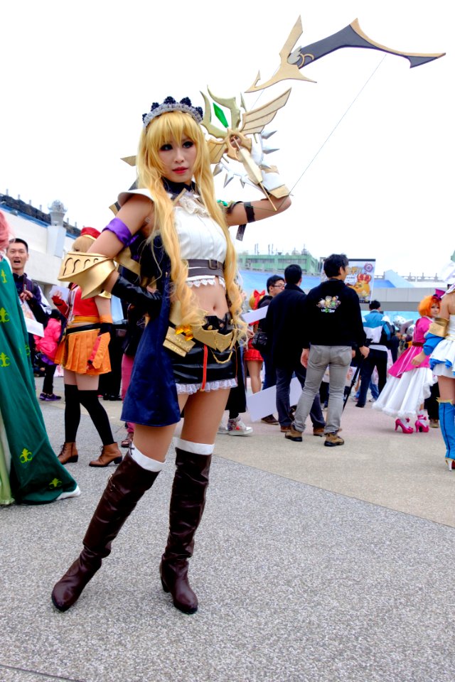Akatsuki Tsukasa as Hunter Helasate, Knights of Girls at FF25 20150131