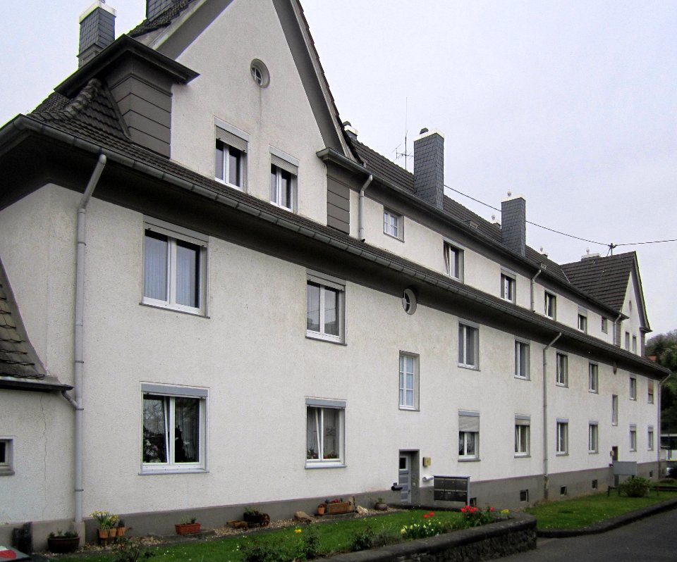 Am Schoppbüchel 13 + 13a