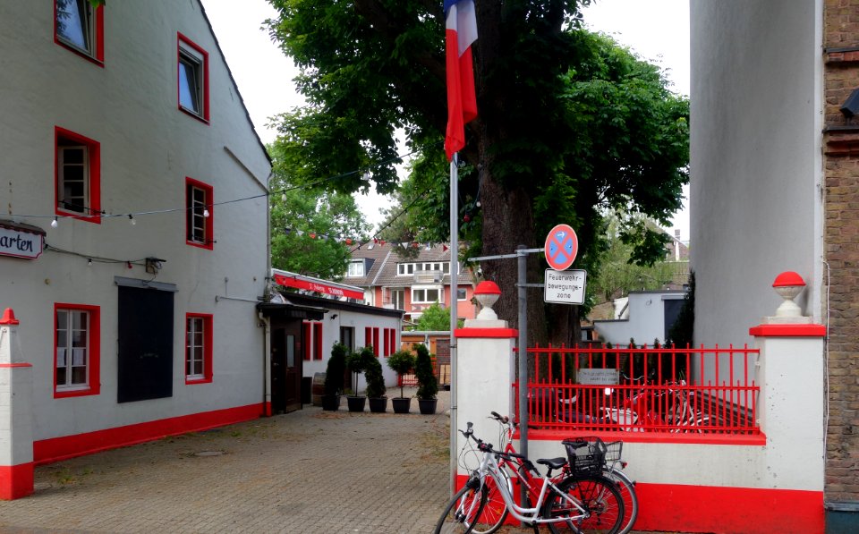 Alt Niederkassel 47-49, Düsseldorf 19. Mai 2020 (7)