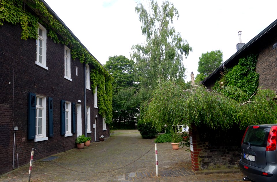 Alt Niederkassel 47-49, Düsseldorf 19. Mai 2020 (2)