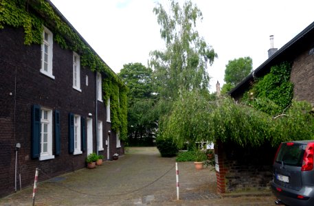 Alt Niederkassel 47-49, Düsseldorf 19. Mai 2020 (2)