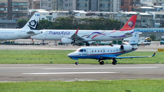 AIDC IAI Astra B-20001 Taxiing at Taipei Songshan Airport 20161124b