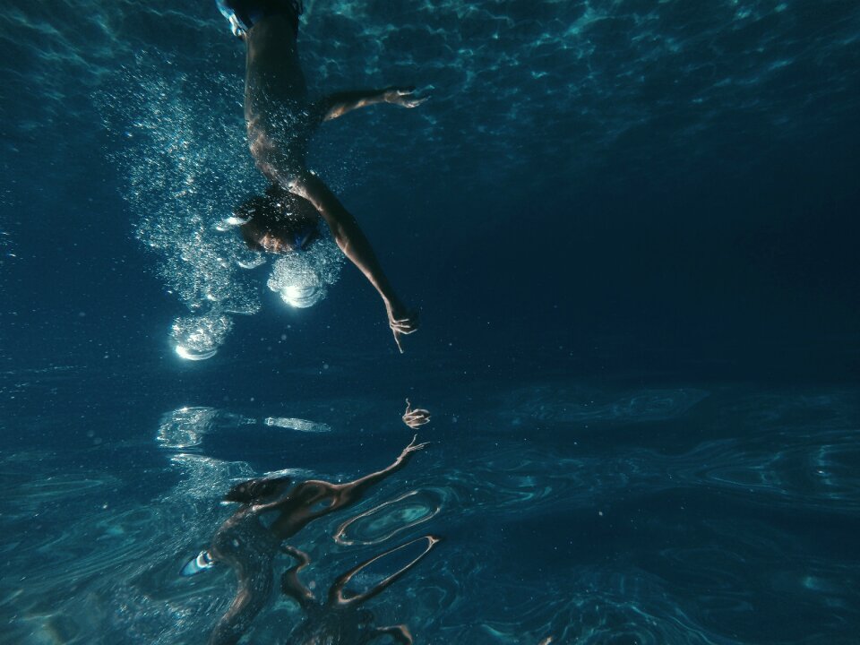 Diving underwater sea