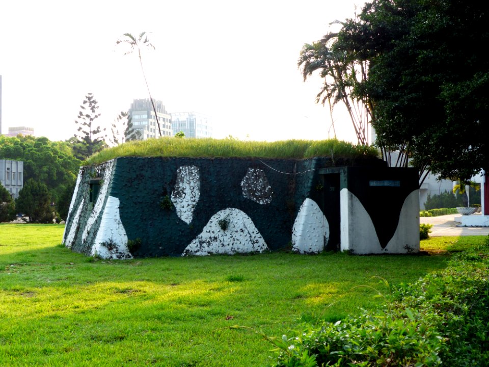 Air Raid Shelter in Front of Administration Building of Former ROCAF Headquarters 20140405a