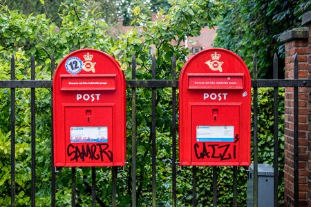 Communication postal postbox