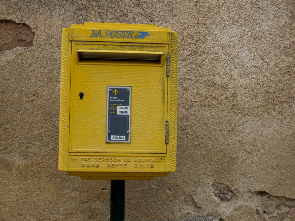 Boîte aux lettres, France