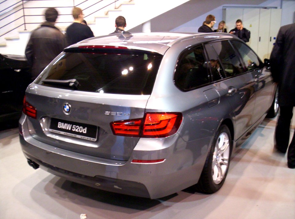 BMW 520d Touring (F11) rear Poznan 2011