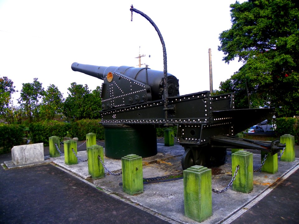 BL 8 Inch MK VII Gun in Conscription Park Left Rear View 20140107