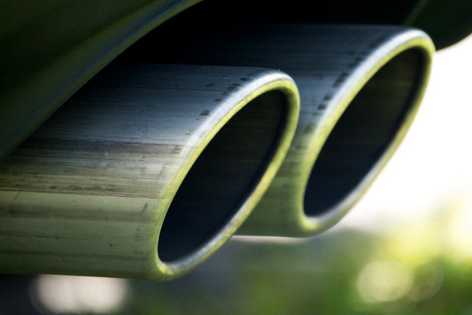 Exhaust system auto tuning