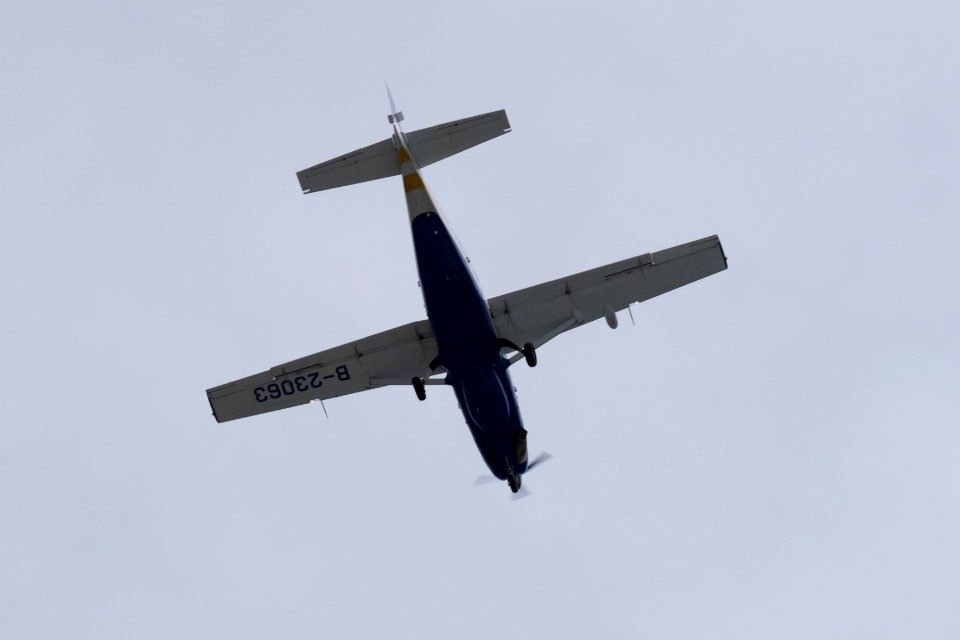 Bottom View of Avanti Aviation Cessna 208B Caravan B-23063 Flight over Yuanshan Park 20150201