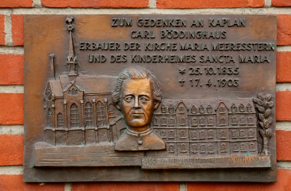 Borkum St Maria Meeresstern Carl Boeddinghaus Memorial Plaque 01