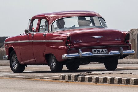 Car classic malecon