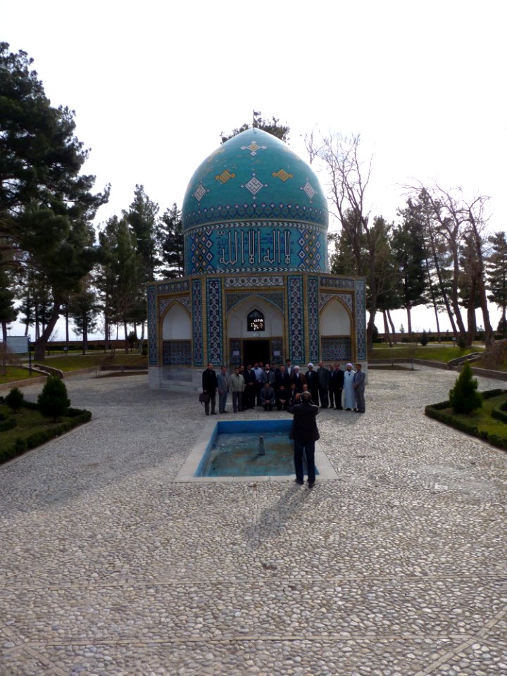 Attar Mausoleum - Nishapur 01 - 2012-02-25