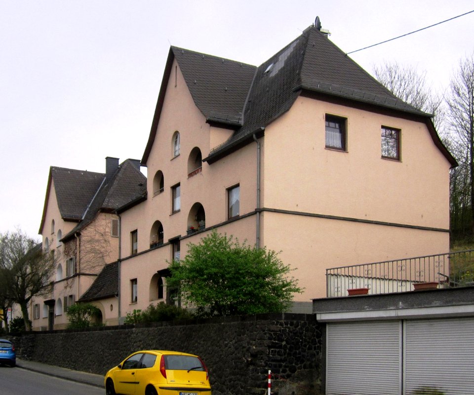 Asbacher Straße 130 - 132