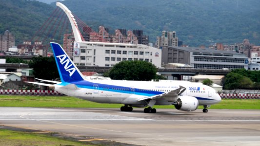 ANA Boeing 787-881 JA829A Taking off from Taipei Songshan Airport Runway 20150321a