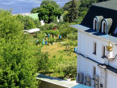 Apiary Kiev Pechersk Lavra